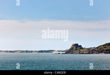 Jersey, Gorey castle e porto Gorey, Isole del Canale, Regno Unito, Europa Foto Stock