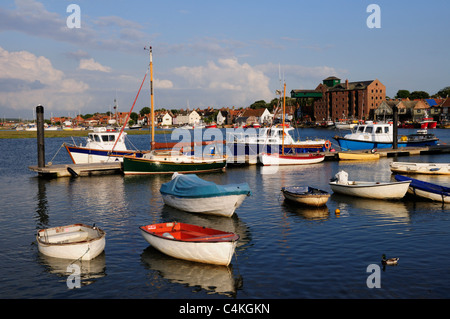 Il Porto a Wells accanto al mare, Norfolk, Inghilterra, Regno Unito Foto Stock