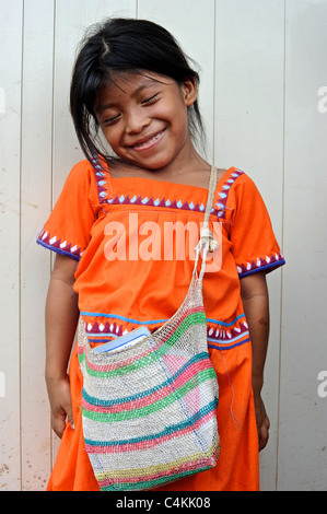 Indigeni Ngobe Bugle comunità. Chiriqui. Panama. Foto Stock