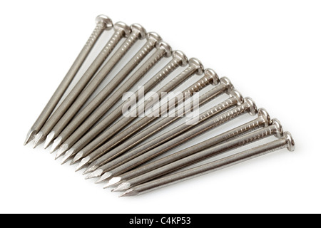 Pila di legno piccolo chiodo isolato su bianco Studio Shoot Foto Stock