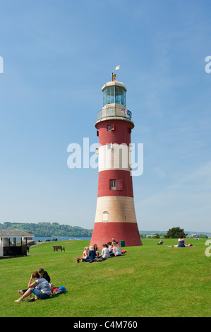 Smeaton's Tower, un faro di Eddystone che domina la Plymouth Hoe. Foto Stock