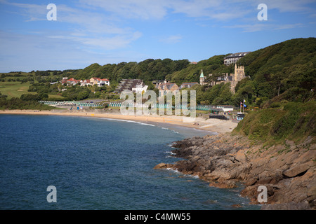 Langland Bay, Gower, Swansea, South Wales, Regno Unito su un giorno d'estate con un cielo blu Foto Stock