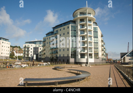Moderno appartamento marina edifici, Newhaven, East Sussex, Inghilterra Foto Stock