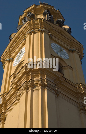 Teatini Chiesa Theatinerkirche o a Monaco di Baviera Germania Foto Stock