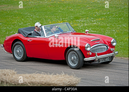 Austin Healey 3000 auto sportiva sulla Grampian Transport Museum circuito in Alford Aberdeenshire, Scozia. SCO 7257 Foto Stock