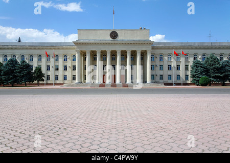 Kyrgyzstan - Bishkek - Gli edifici del Parlamento europeo Foto Stock