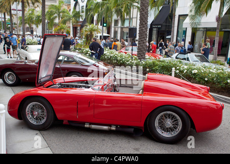 Un 1964 Alfa Romeo 2600 al 2011 Rodeo Drive Concours in Beverly Hills California Foto Stock