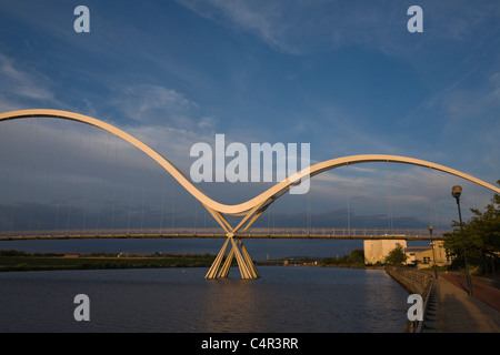 Ponte Infinity Stockton on Tees Inghilterra Foto Stock