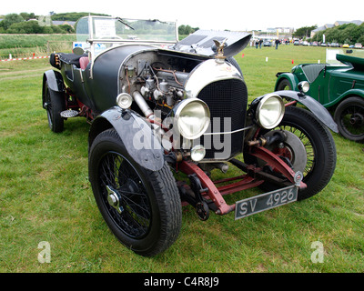 Il 1924 Bentley 3 litro con 4,5 litro motore, Bude car show, Cornwall, Regno Unito Foto Stock