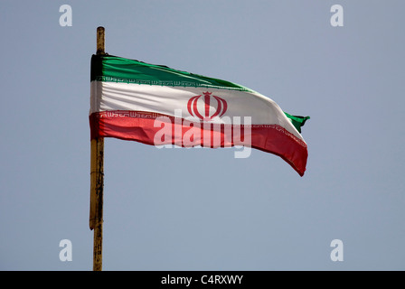 Bandiera iraniana sventolando in Soltaniyeh, vicino Zanjan, Iran Foto Stock
