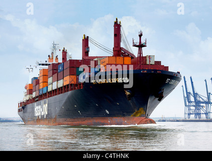 Nave container di St Louis lasci il porto Foto Stock