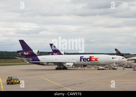 Colonia - giugno 13:Fedex McDonnell Douglas DC-10 aereo situato in aeroporto di Colonia, Germania il 23 giugno 2011. Foto Stock