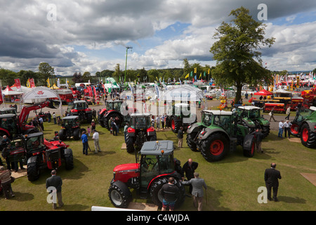 Macchinari agricoli sul display per il giorno di apertura del 2011 Royal Highland Show a Ingliston, Edimburgo Foto Stock