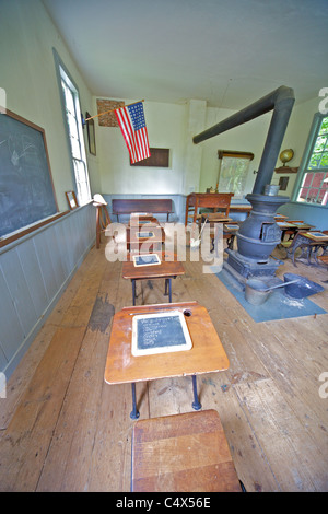 Interno di un Rosso una stanza Schoolhouse Foto Stock