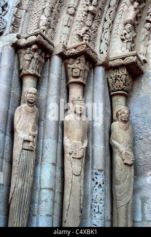 Portale romanico di Santa Maria la Real chiesa (XII secolo), a Sanguesa, Navarra, Spagna Foto Stock