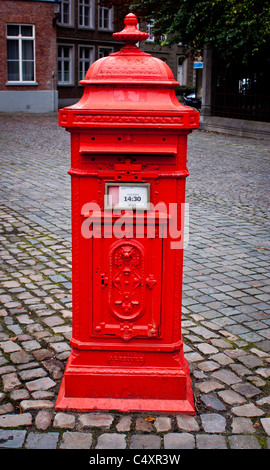 Bruges Belgio Postbox Foto Stock