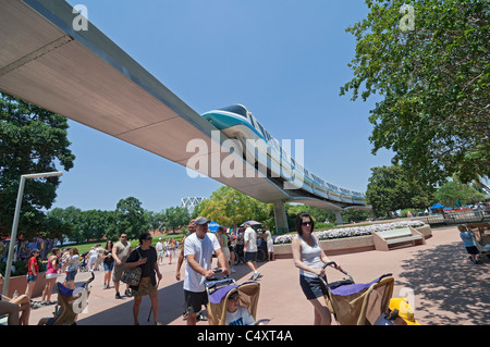 Monorotaia sistema di trasporto a Epcot Theme Park e il centro del Walt Disney World Resort a Lake Buena Vista Florida Foto Stock