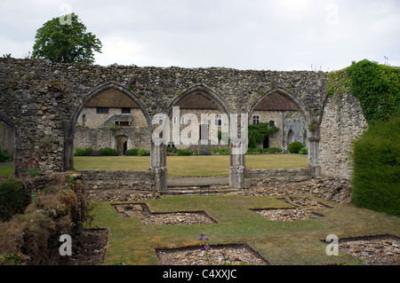 Una vista delle rovine di Beaulieu Abbey, Hampshire, Regno Unito Foto Stock