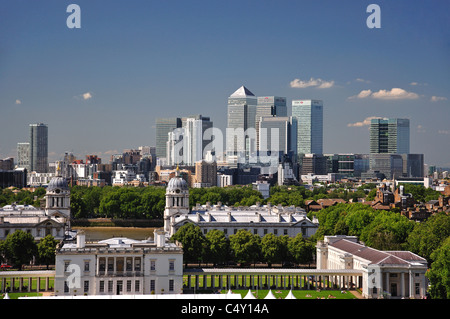 Vista del Canary Wharf da Greenwich Park, Greenwich, London Borough of Greenwich, Greater London, England, Regno Unito Foto Stock