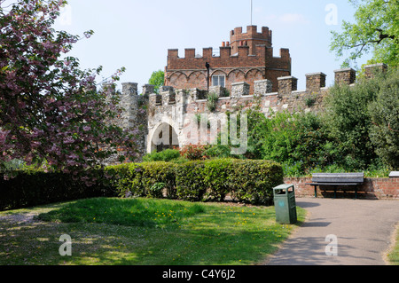 Il fossato giardino al castello di Hertford Foto Stock