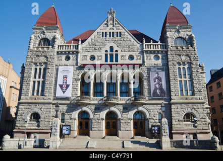 Il Teatro Nazionale Finlandese, Piazza della Stazione, Helsinki, Finlandia Foto Stock