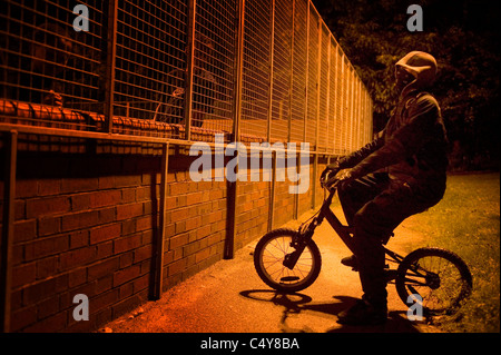 Adolescente a Nottingham. Regno Unito. Foto Stock