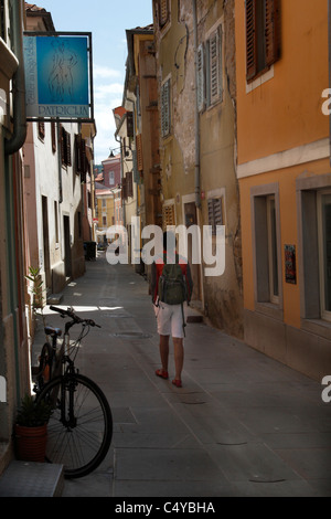 Vicoli di Izola (Isola), Slovenia Foto Stock