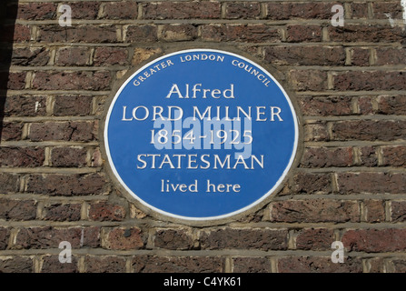 Greater London consiglio targa blu segnando una casa di Alfred Lord Milner, Marylebone Londra, Inghilterra Foto Stock