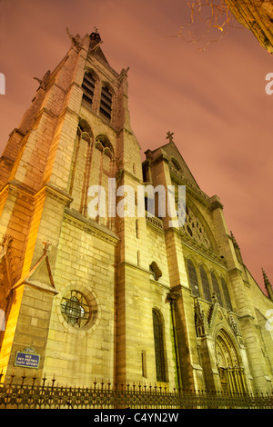 Parigi - Saint Severin chiesa gotica nella notte Foto Stock