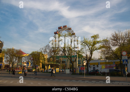 Ruota panoramica Ferris a Würstelprater parco divertimenti quartiere Leopoldstadt Vienna Austria Europa centrale Foto Stock