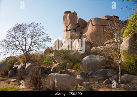 Paesaggio roccioso intorno Hampi, provincia di Karnataka, India. Foto Stock