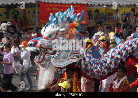 Dragon parade a Samut Sakhon Provincia in Thailandia Foto Stock