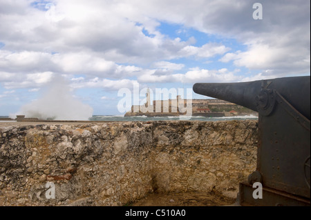 Castillo el Morro, fortezza, onde, l'Avana vecchia città, Cuba Foto Stock