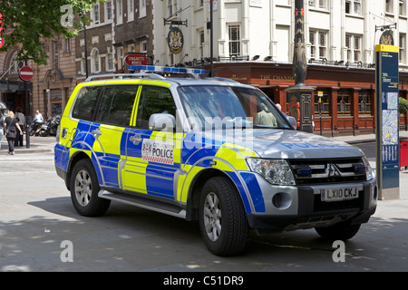 Una macchina della polizia arrestato in Trafalgar Square a Londra. Foto Stock