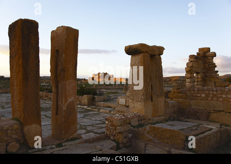 Africa, Tunisia, Sbeitla sito archeologico, rovine romane, vista al Forum Foto Stock