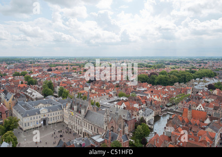 Una veduta aerea della città di Bruges, Fiandre Occidentali, Belgio, preso dal campanile. Foto Stock