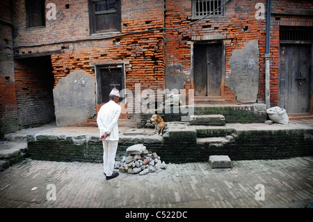 Una scena a Bhaktapur, Nepal. Foto Stock