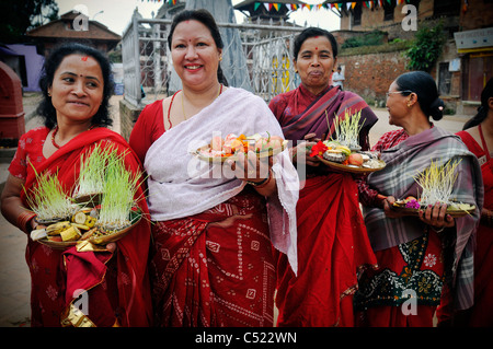 Una scena a Bhaktapur, Nepal. Foto Stock