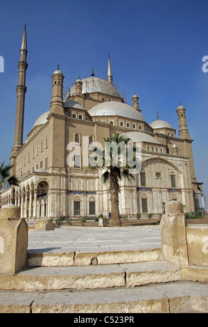 La moschea di Mohammed Ali, noto anche come la Moschea di alabastro, presso la Cittadella del Cairo in Egitto Foto Stock