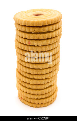 Torre di ripieni di marmellata biscotti isolato su bianco Foto Stock