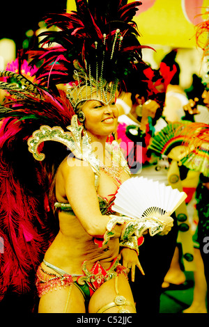 Caratteri colorati che frequentano della Londra Gay Pride 41 anni. Anniversario Parade - Londra 2nd.Luglio 2011 Foto Stock