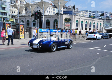 Un COBRA A/C a Brighton Pier, Sussex, Inghilterra. Foto Stock