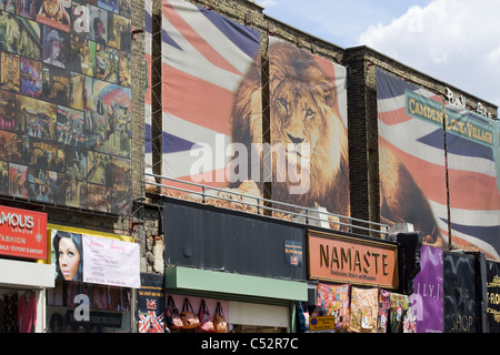 La cittadina di Camden Market Londra Inghilterra REGNO UNITO Foto Stock