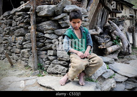 Le persone che vivono nell'Himalaya indiano Foto Stock