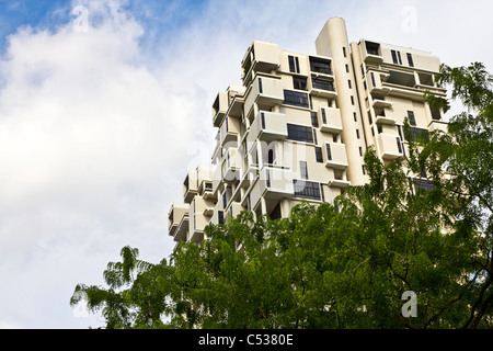 Moderno edificio residenziale di appartamenti a Singapore. Foto Stock