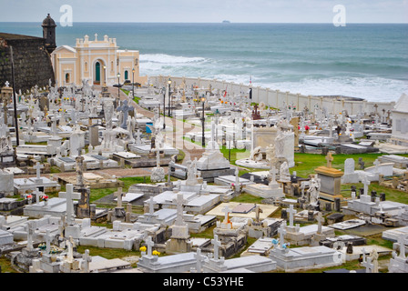 Vecchio Cimitero nella vecchia San Juan. Foto Stock