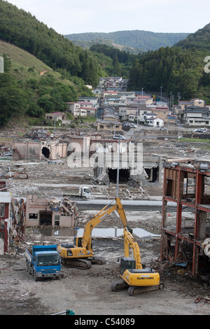 Tsunami devastazioni in Onagawa, regione di Tohoku, Giappone, 2011. Foto Stock