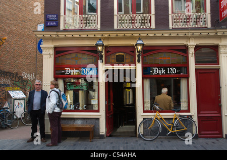 Dijk 120 bar exterior Zeedijk strada pedonale centrale Amsterdam Paesi Bassi Europa Foto Stock