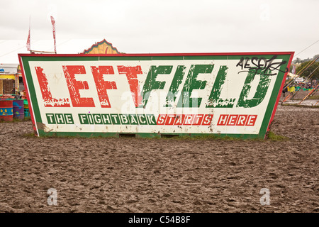 Stadio di Leftfield segno Glastonbury Festival 2011, Somerset, Inghilterra, Regno Unito. Foto Stock