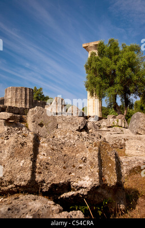 Rovine del tempio di Zeus ad Olimpia in Grecia - home all'originale Giochi Olimpici, a partire dal 776 a.c. Foto Stock